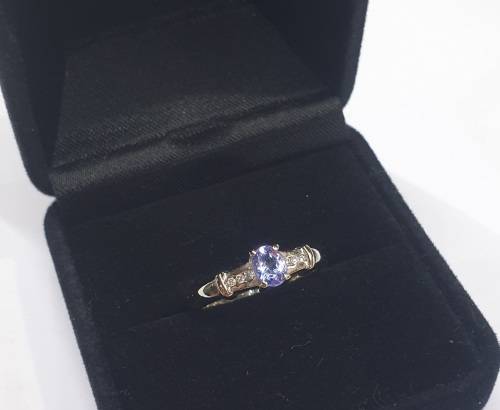 White Gold Diamond & Tanzanite Ring